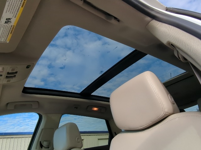 2014 Cadillac SRX Luxury photo 4