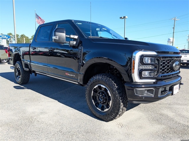 2026 Ford F-250 Lariat photo 2