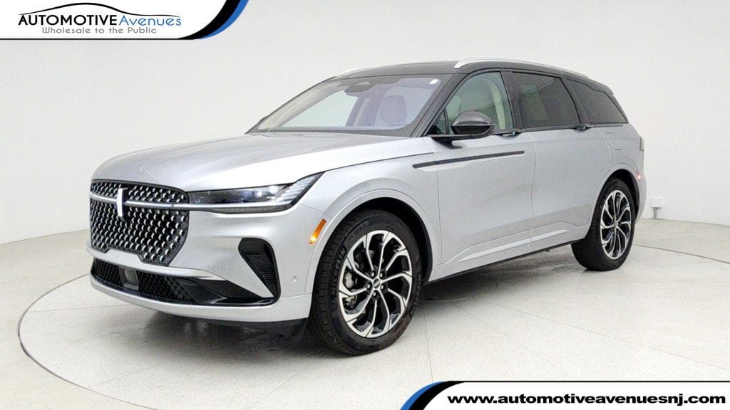 2024 Lincoln Nautilus Reserve's photo