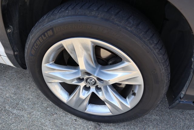 2017 Toyota Highlander Limited photo 4