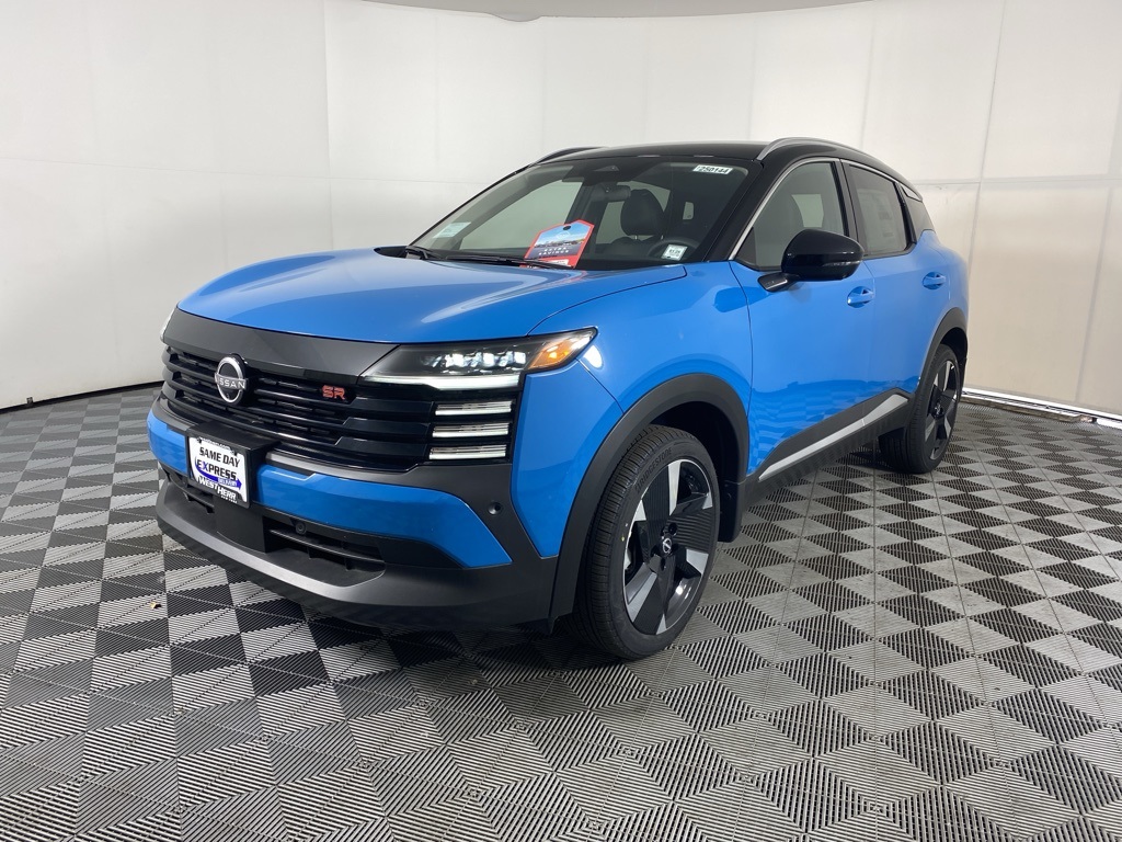 2025 Nissan Kicks SR photo 3