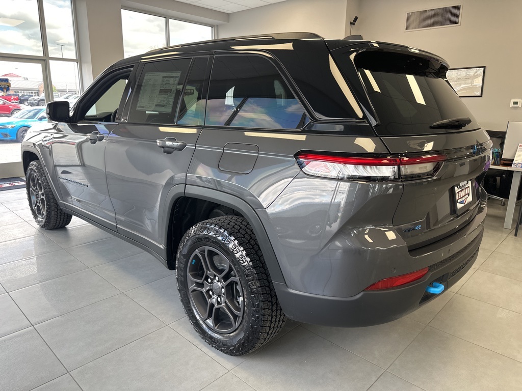 2024 Jeep Grand Cherokee Trailhawk 4xe photo 4