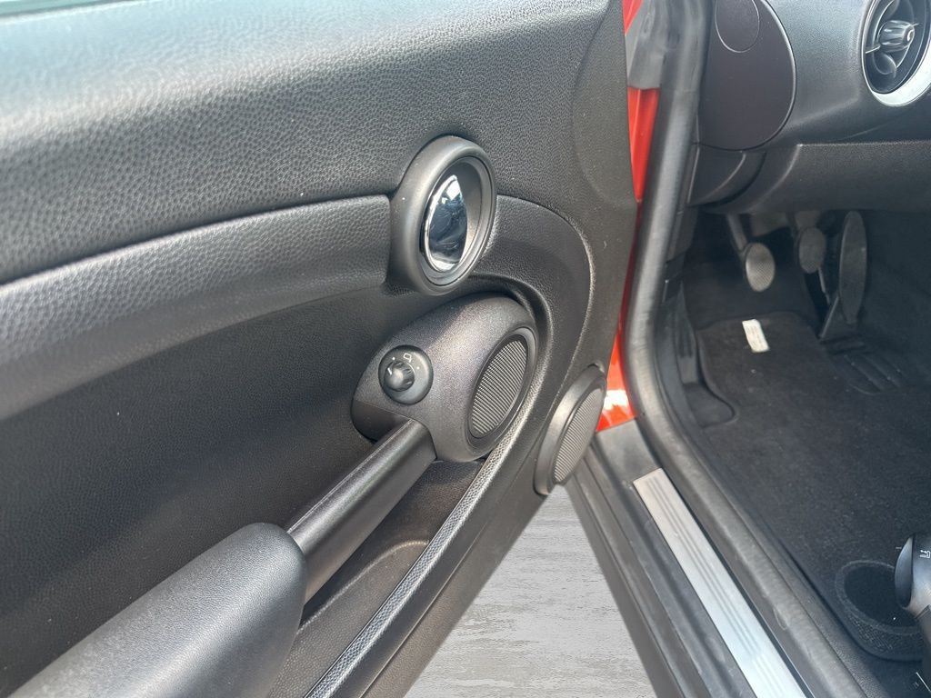 2013 Mini Cooper Base photo 14