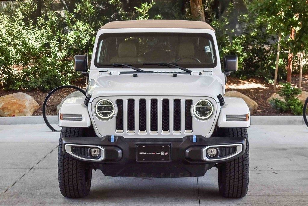 2022 Jeep Wrangler Unlimited Sahara 4xe photo 2