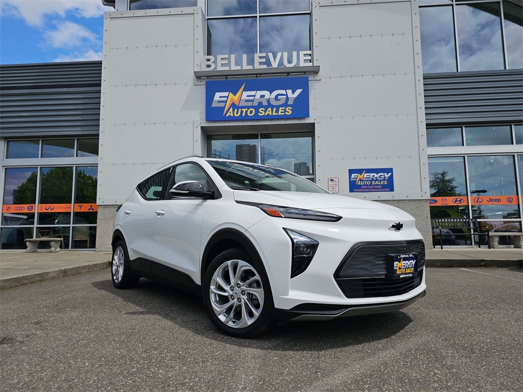 Used 2022 Chevrolet Bolt EUV LT with VIN 1G1FY6S08N4107311 for sale in North Bend, WA
