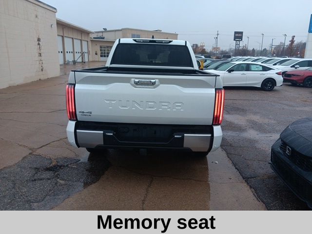 2022 Toyota Tundra Limited photo 4