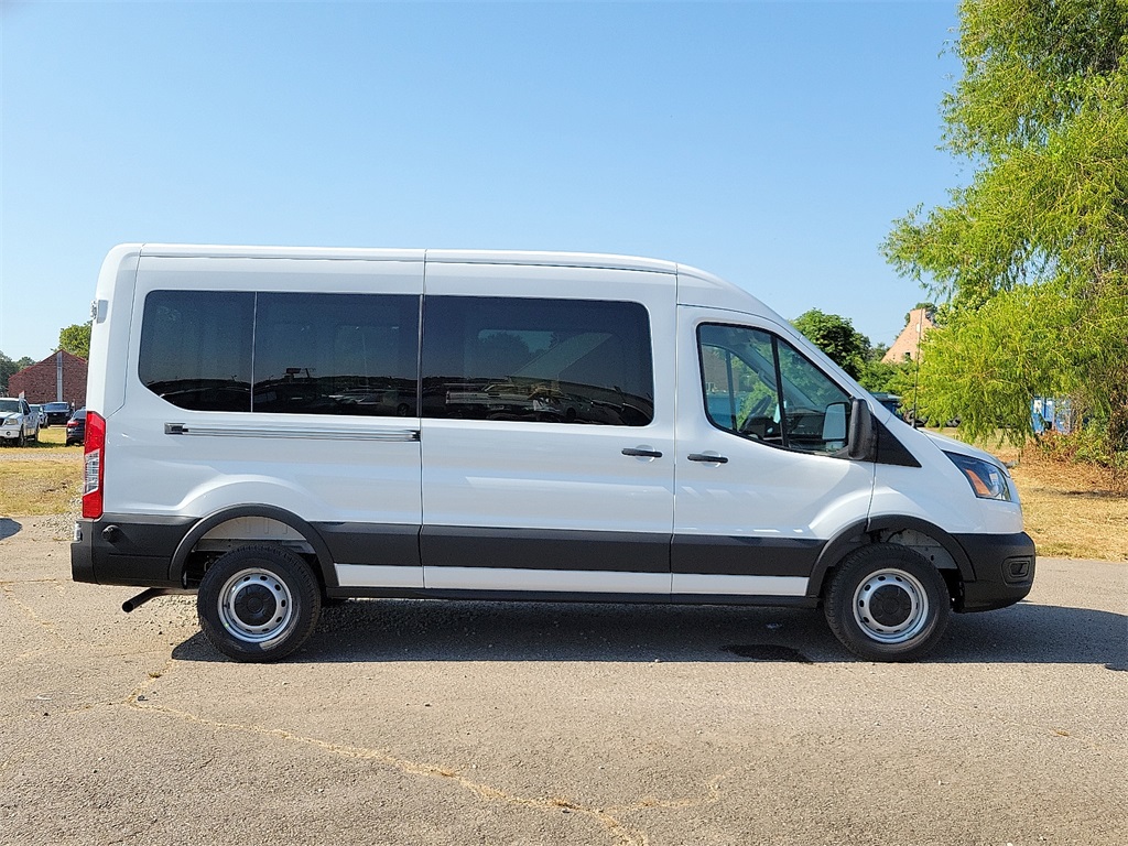 2025 Ford Transit photo 3