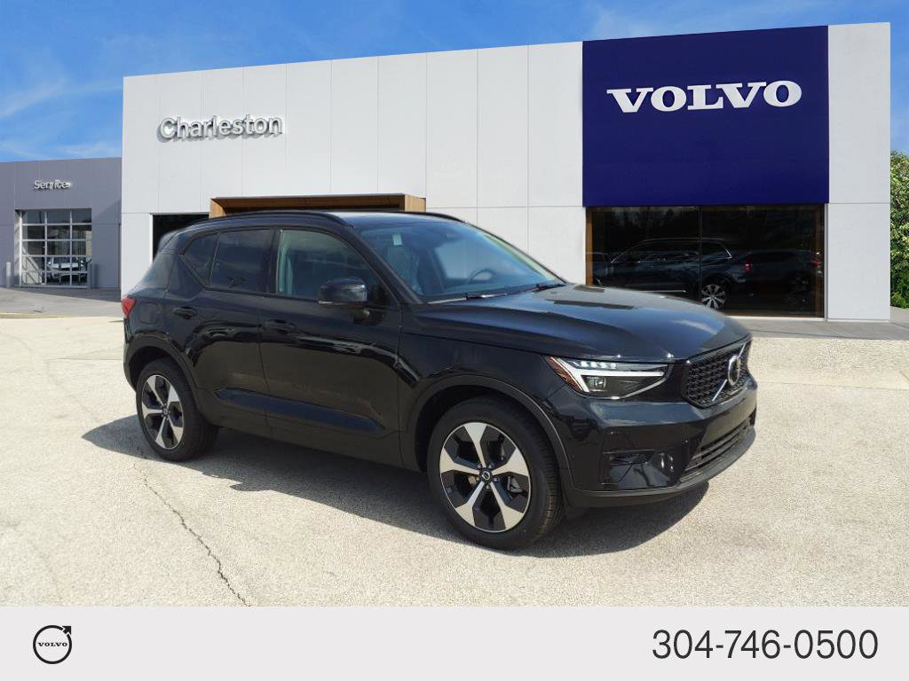2025 Volvo XC40