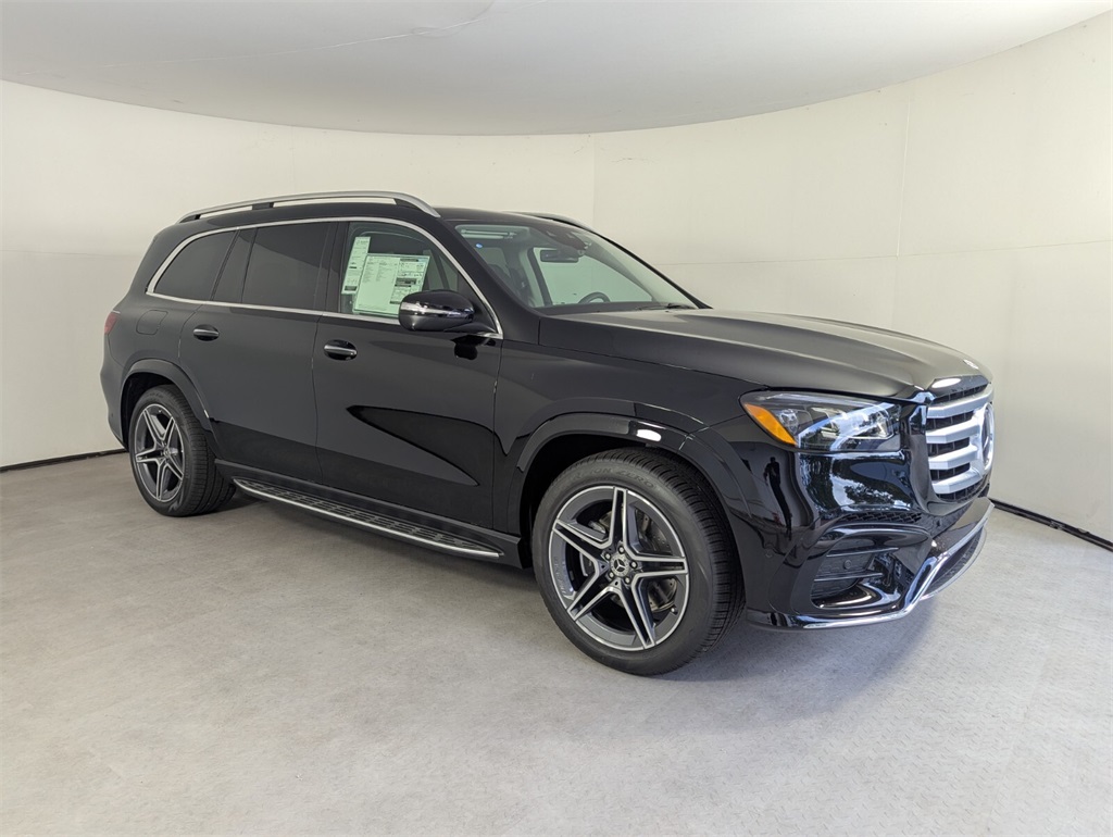 2026 Mercedes-Benz GLS Base's photo