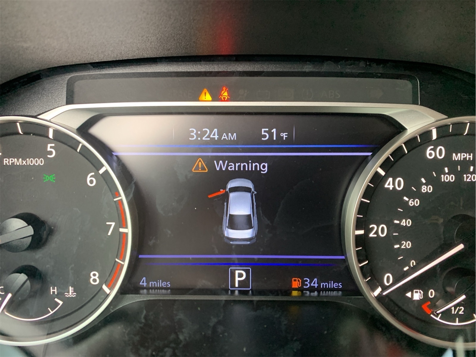 2025 Nissan Altima SR photo 2