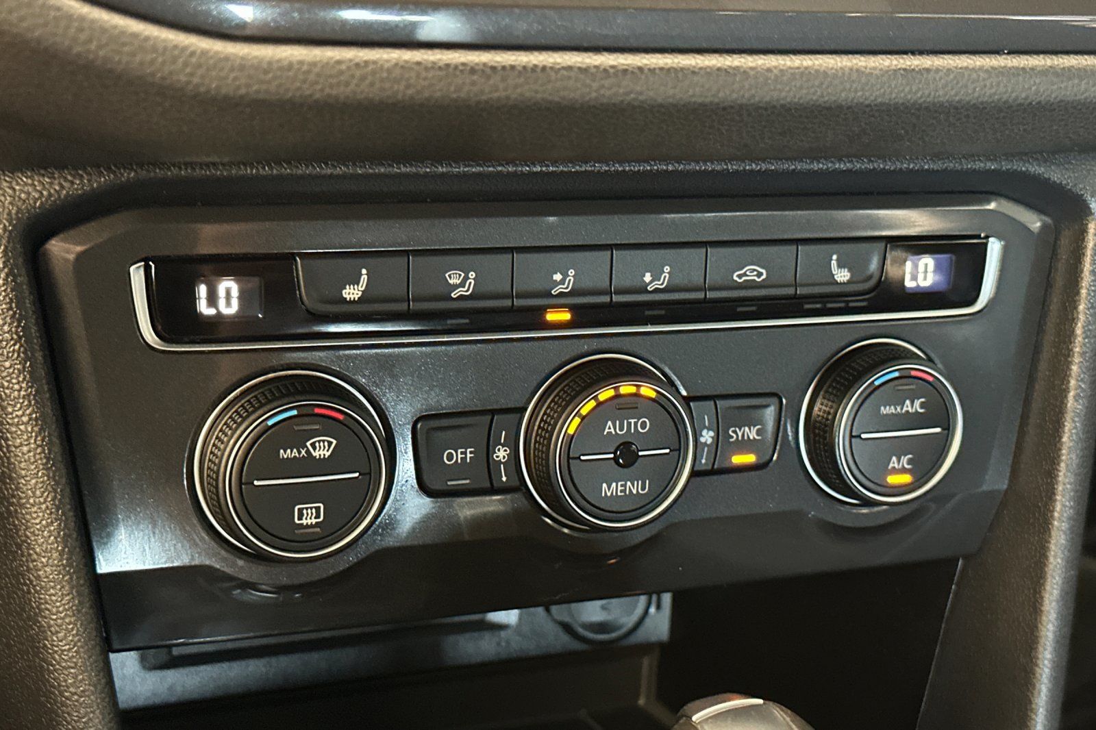2021 Volkswagen Tiguan SE R-Line Black photo 20