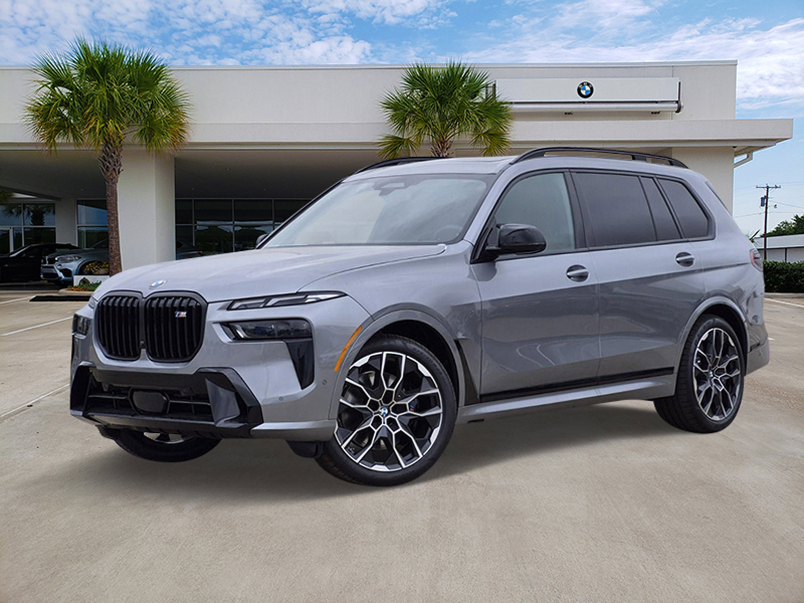 2026 BMW X7 M60i's photo