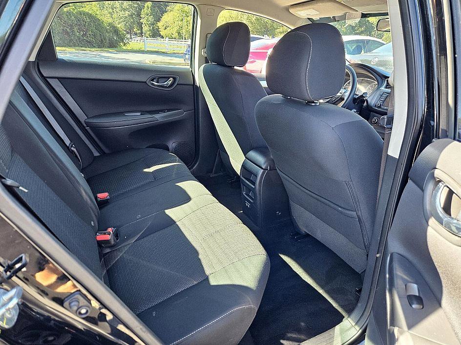 2018 Nissan Sentra S photo 13
