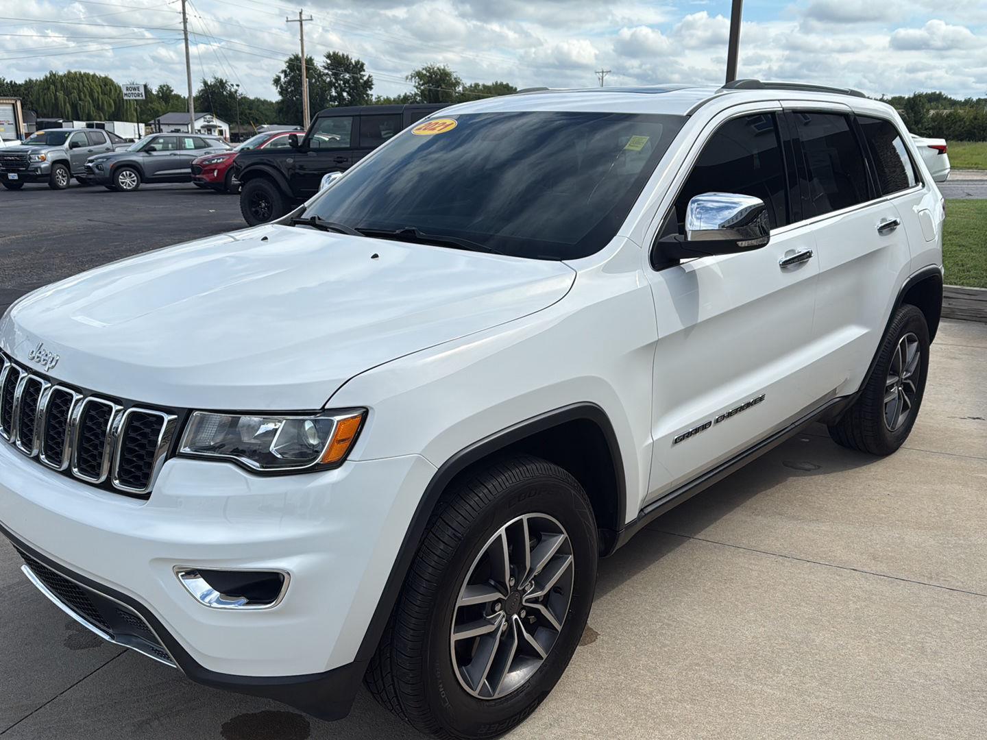 2021 Jeep Grand Cherokee Limited photo 3