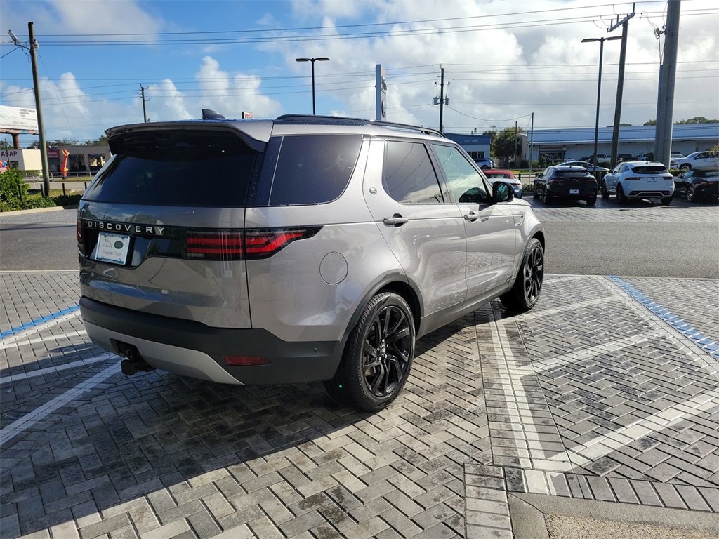 2025 Land Rover Discovery S photo 5