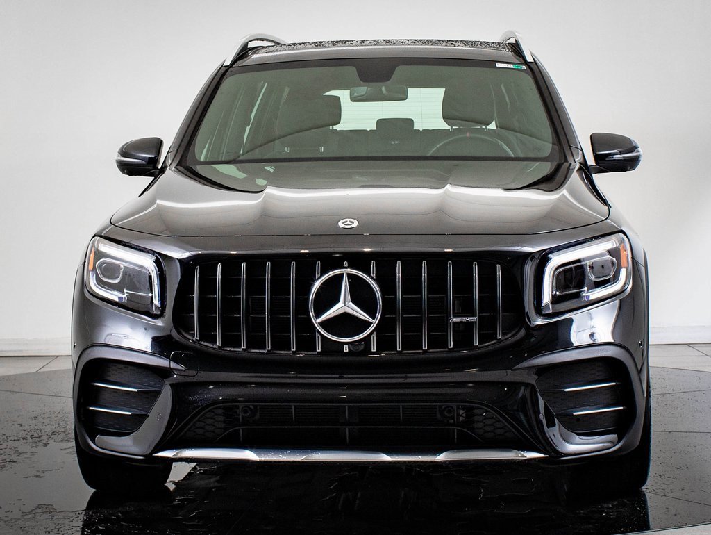 2022 Mercedes Benz GLB 35 AMG 4MATIC photo 2