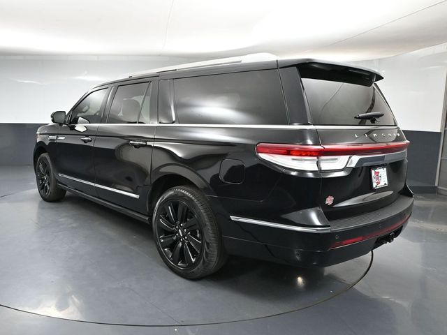 2024 Lincoln Navigator Reserve Luxury Monochromatic photo 5