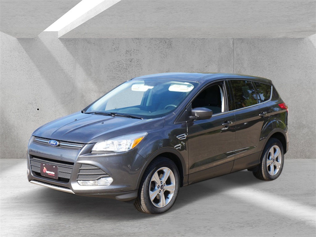 Used 2016 Ford Escape SE with VIN 1FMCU9G96GUA98699 for sale in White Bear Lake, Minnesota