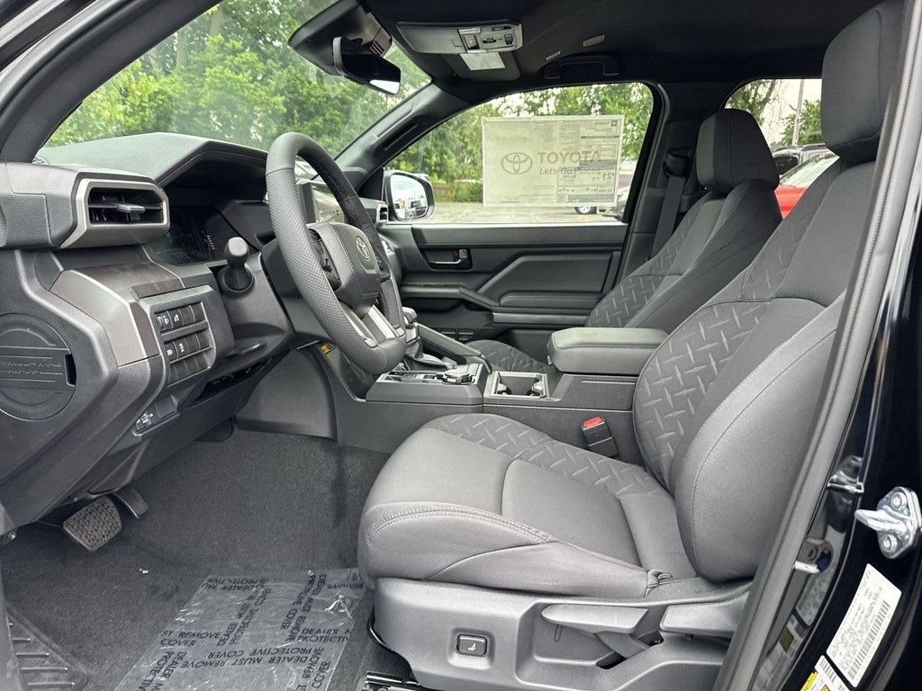 2025 Toyota Tacoma SR5 4x4 Double Cab photo 13
