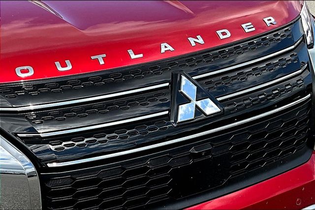 2024 Mitsubishi Outlander SEL photo 25