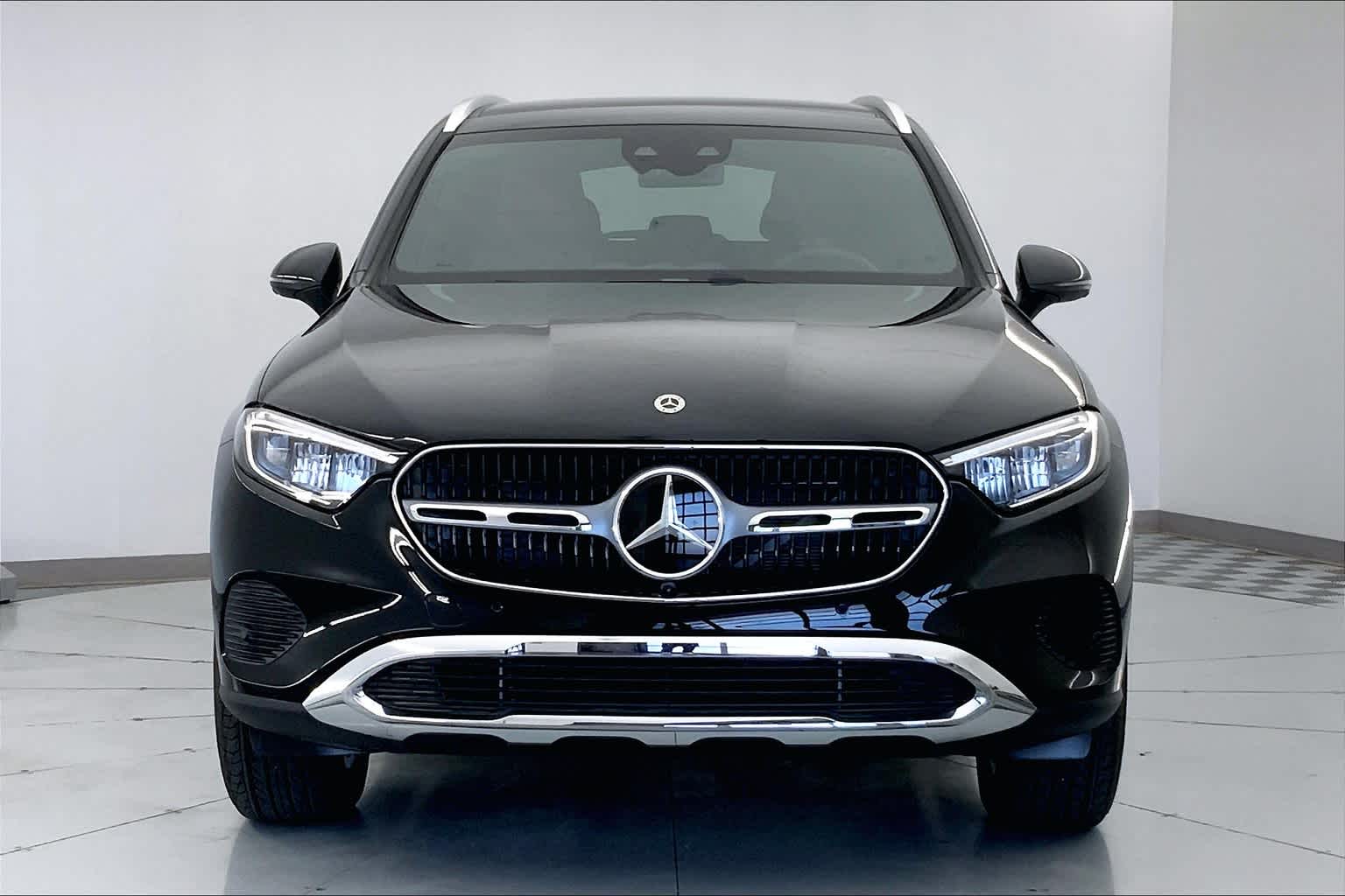 2025 Mercedes Benz GLC 300 4MATIC photo 6