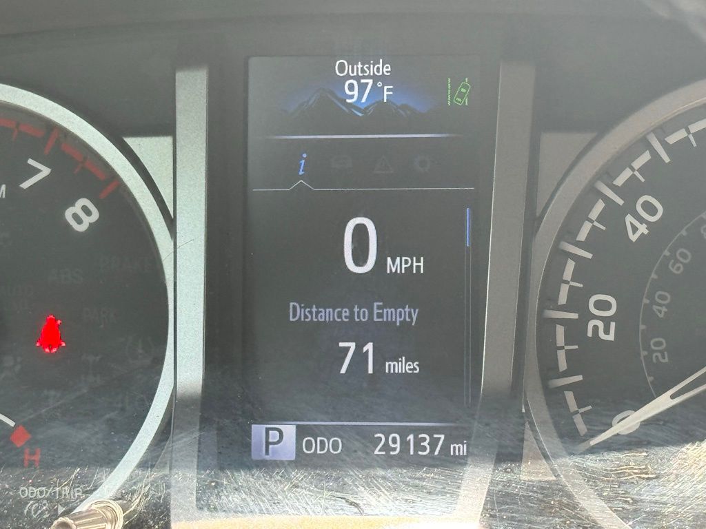 2023 Toyota Tacoma 4x4 TRD Off-Road photo 3