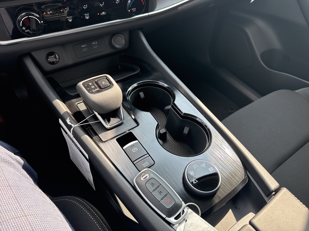 2026 Nissan Rogue S photo 23