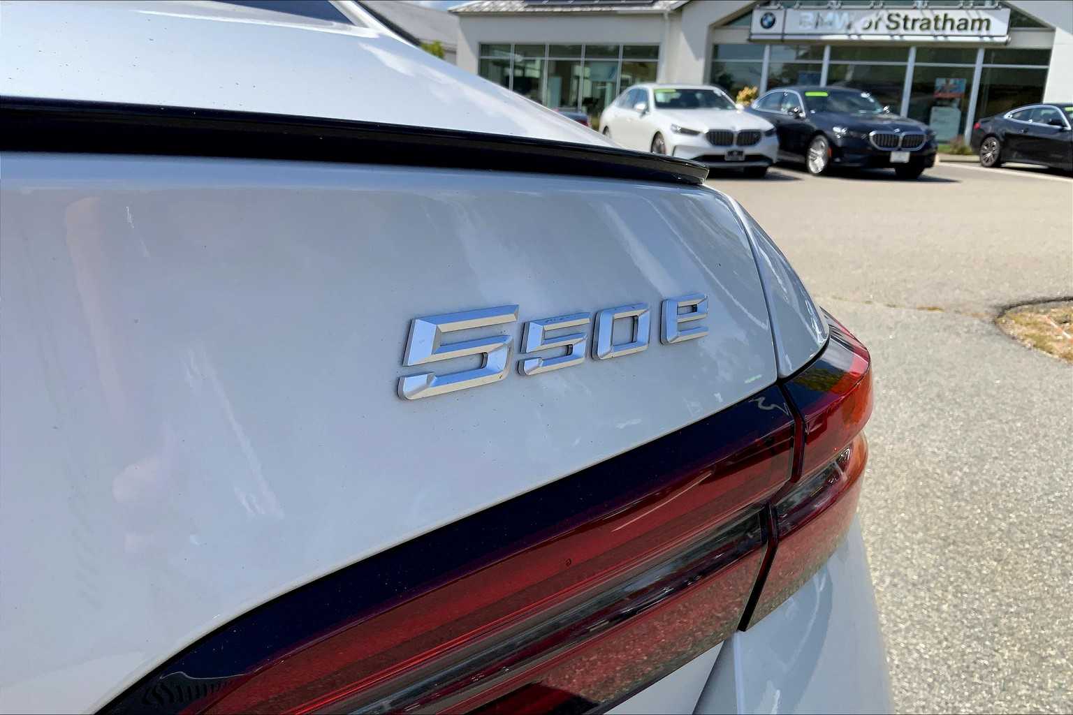 2026 Bmw 550e xDrive photo 14