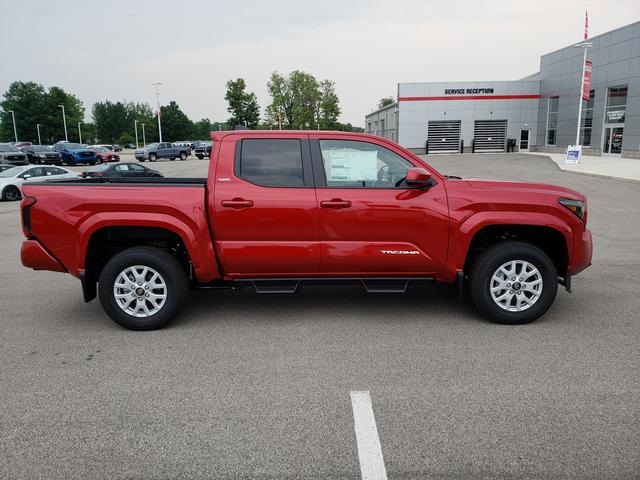2025 Toyota Tacoma SR5 4x4 Double Cab photo 4