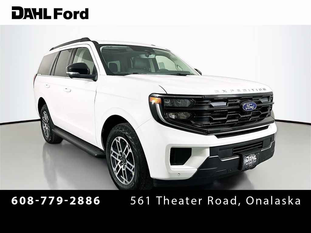 2026 Ford Expedition Active's photo