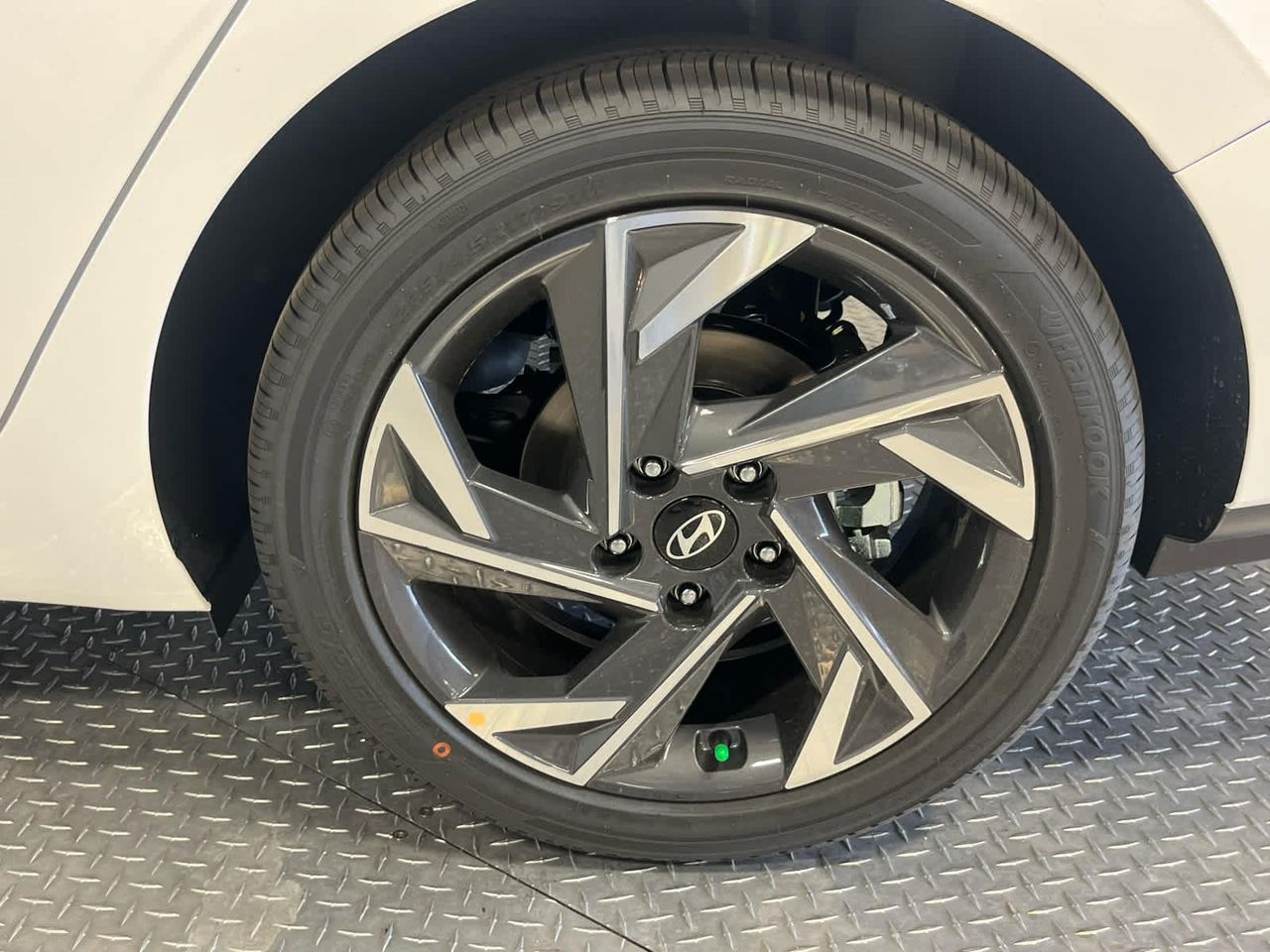 2025 Hyundai Elantra Hybrid Limited photo 21