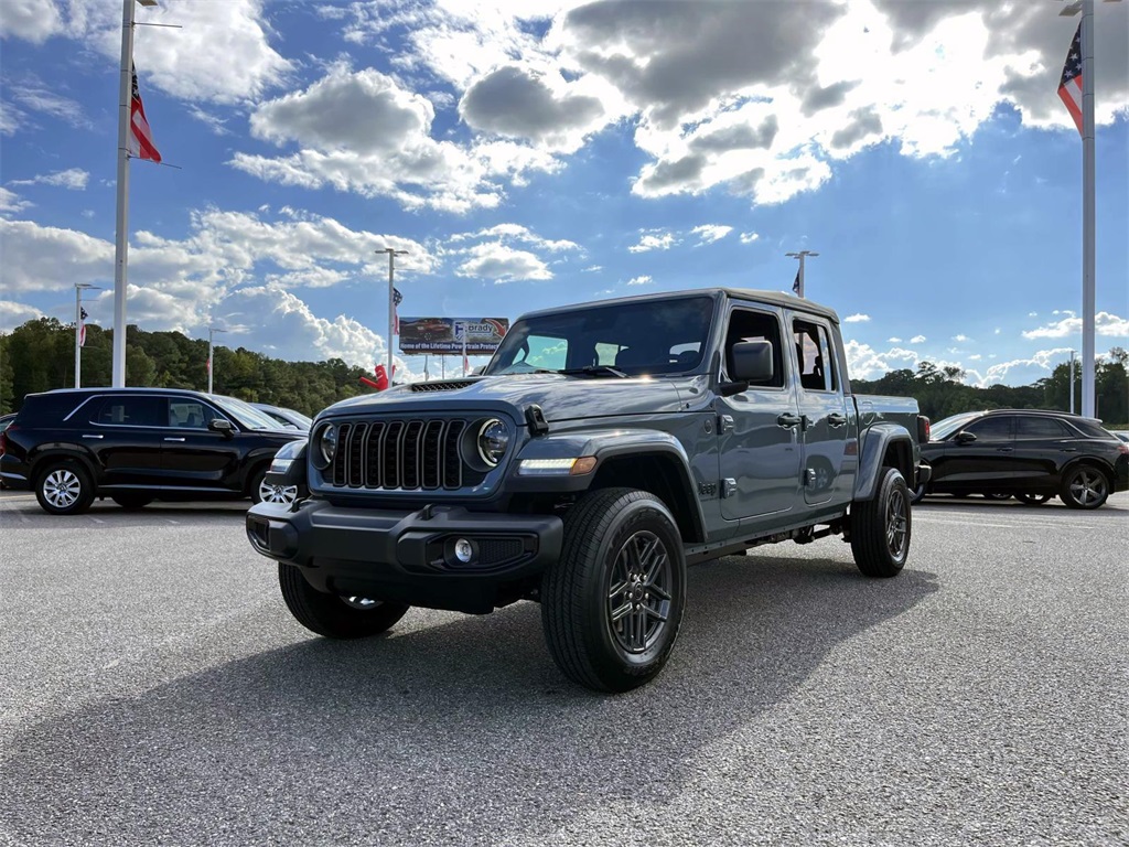 2025 Jeep Gladiator Sport S photo 2