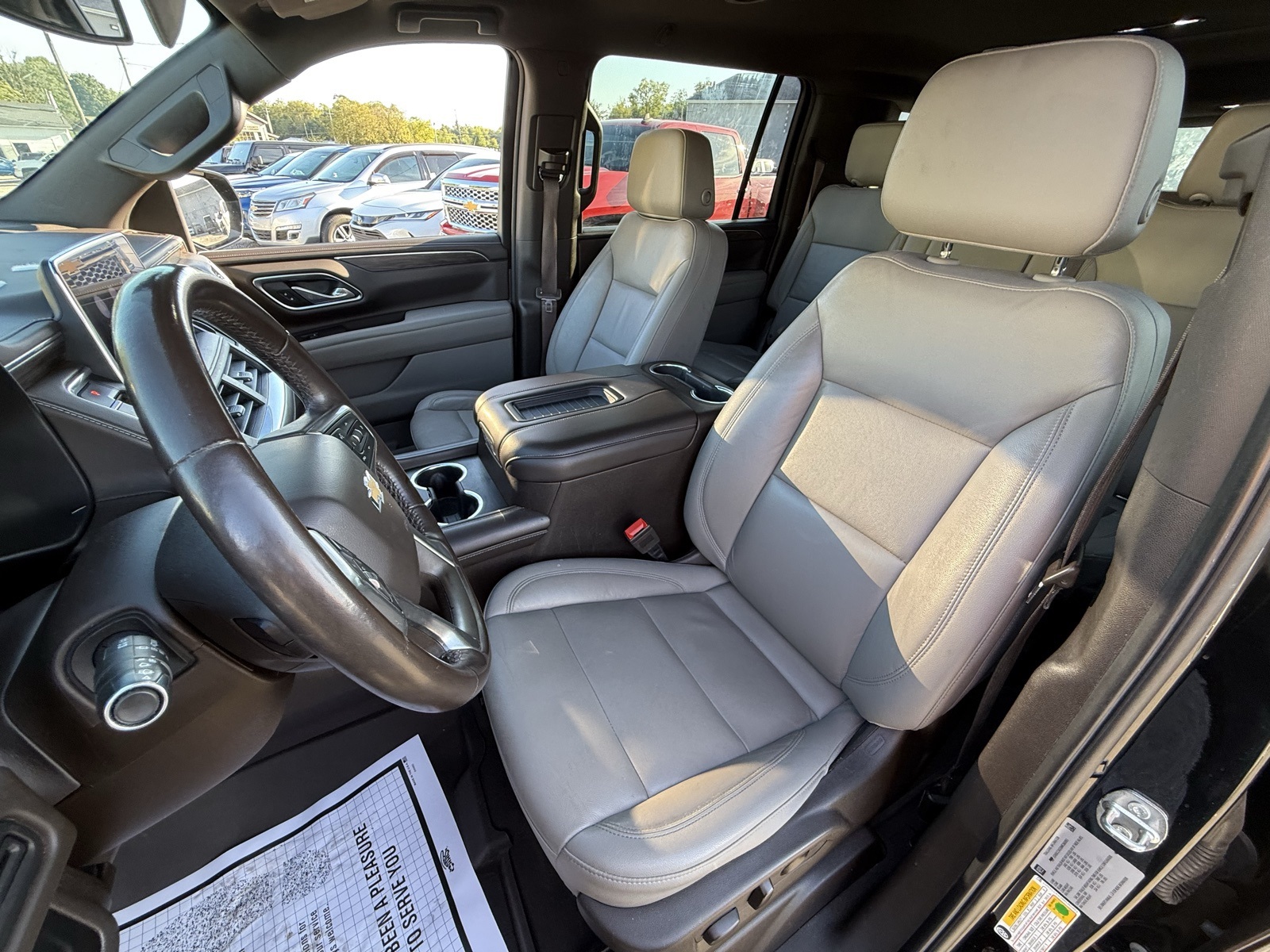 2021 Chevrolet Suburban LT photo 15