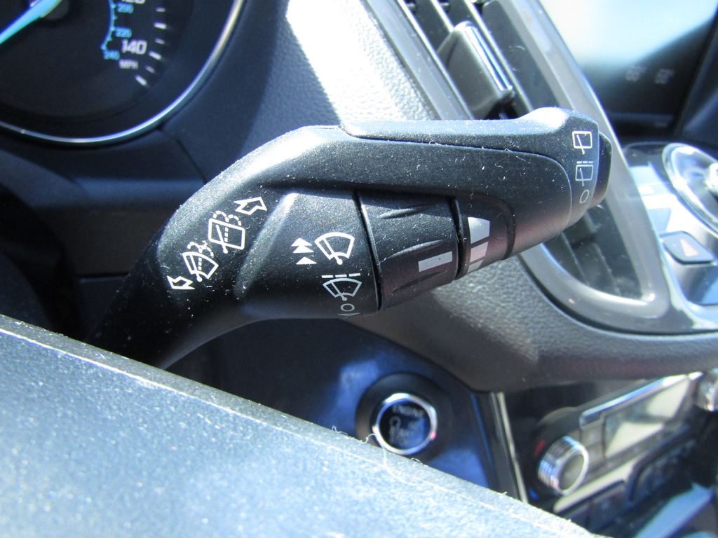 2014 Ford Escape Titanium photo 22