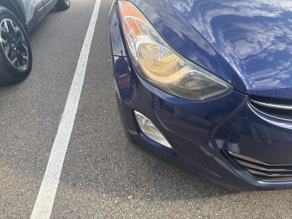 2013 Hyundai Elantra Limited photo 3