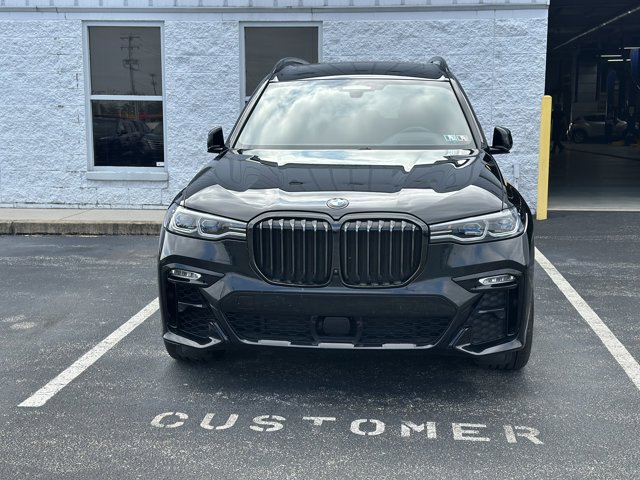 2022 Bmw X7 M50i photo 2