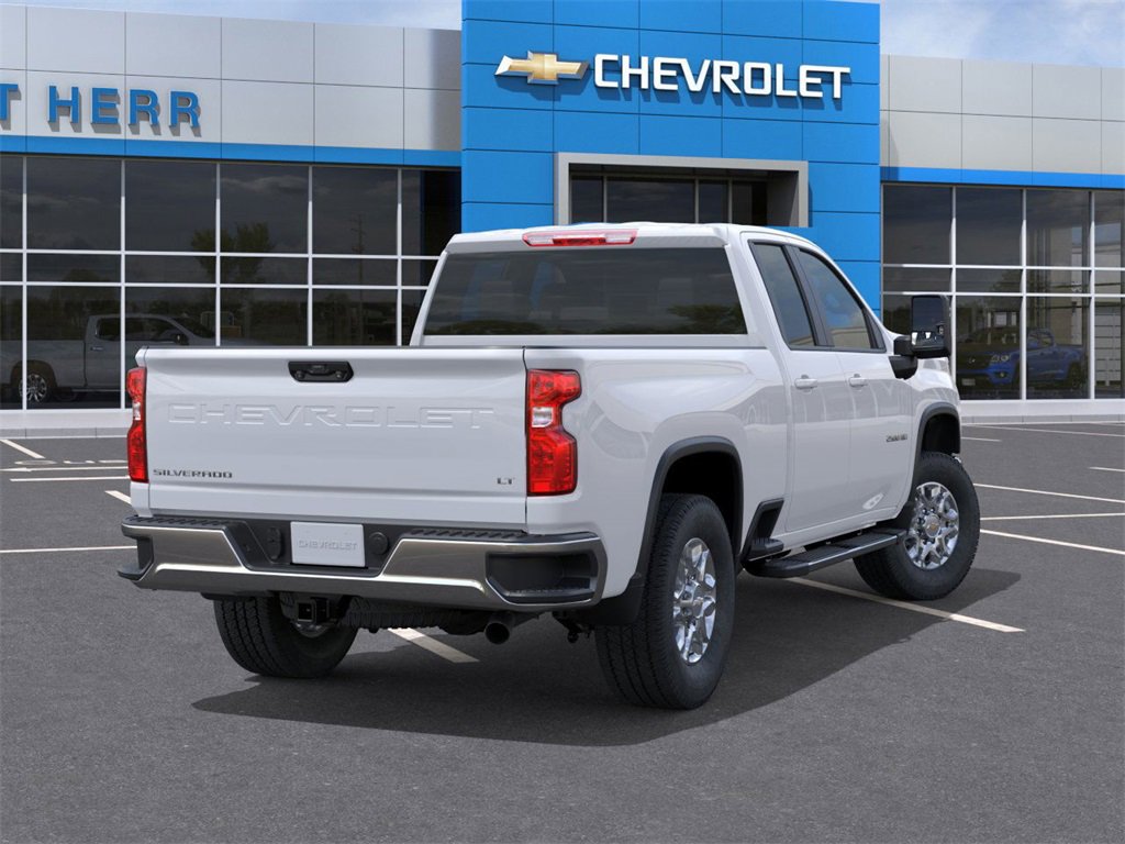 2026 Chevrolet Silverado 2500HD LT photo 4