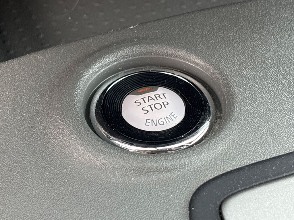 2020 Nissan Frontier SV photo 28