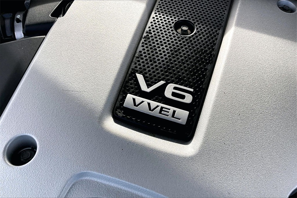 2019 INFINITI Q70 - Image 31