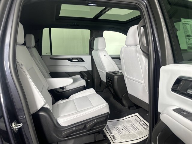 2026 Chevrolet Suburban Premier photo 10