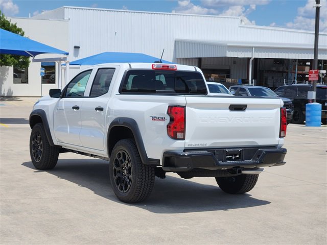 2026 Chevrolet Colorado Trail Boss photo 3