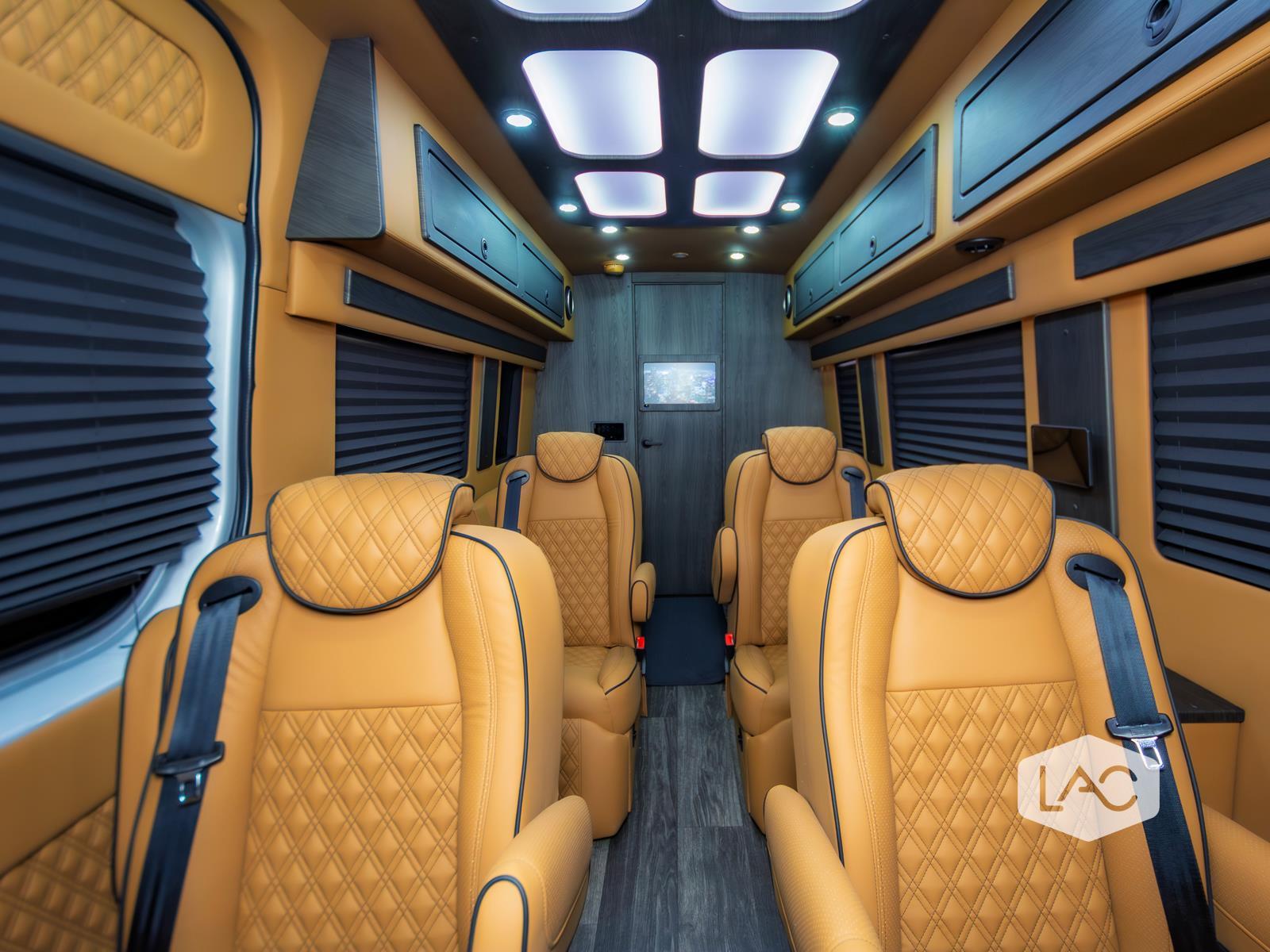 2023 Mercedes Benz Sprinter 3500 photo 10