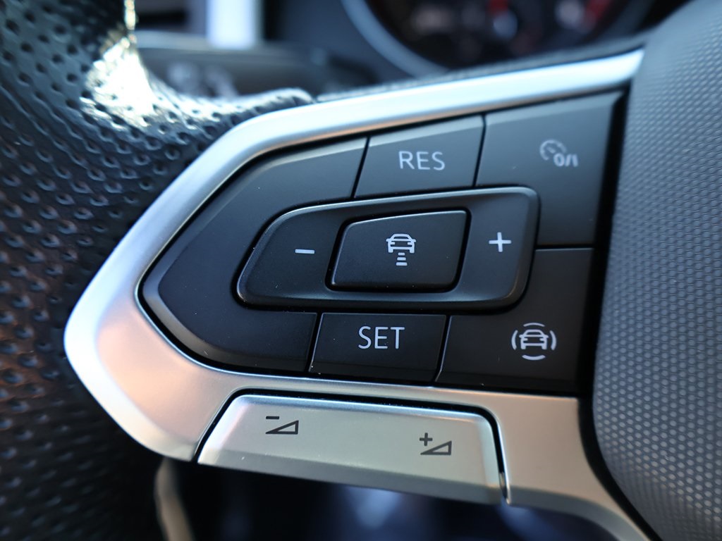 2021 Volkswagen Atlas Cross Sport V6 SE Technology R-Line photo 43