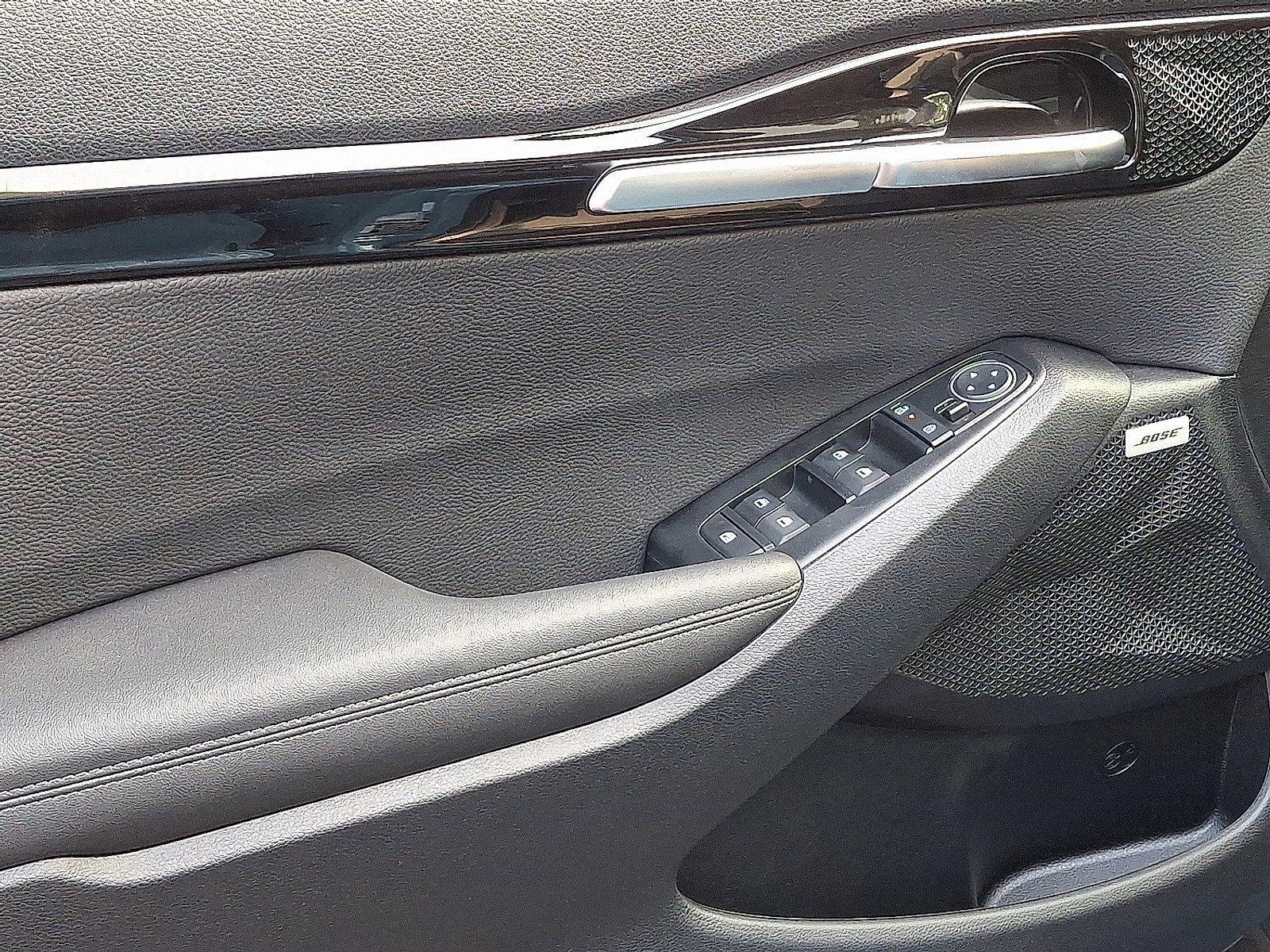 2026 Kia Seltos SX photo 7