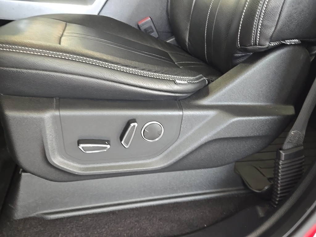 2018 Ford F-150 XLT photo 19