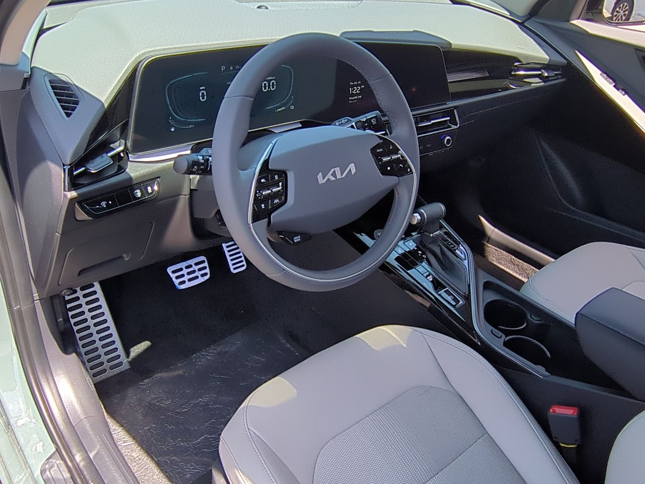 2025 Kia Niro EX Touring photo 7