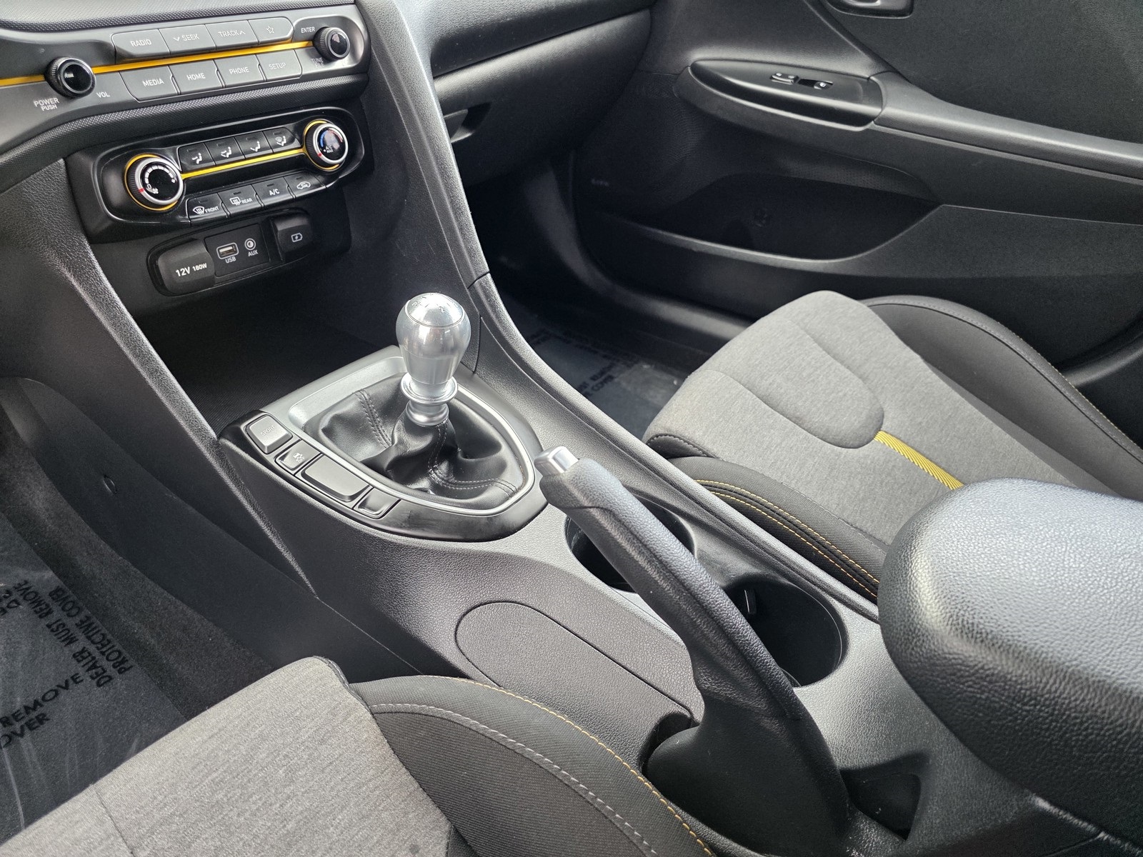2019 Hyundai Veloster Turbo R-Spec photo 24