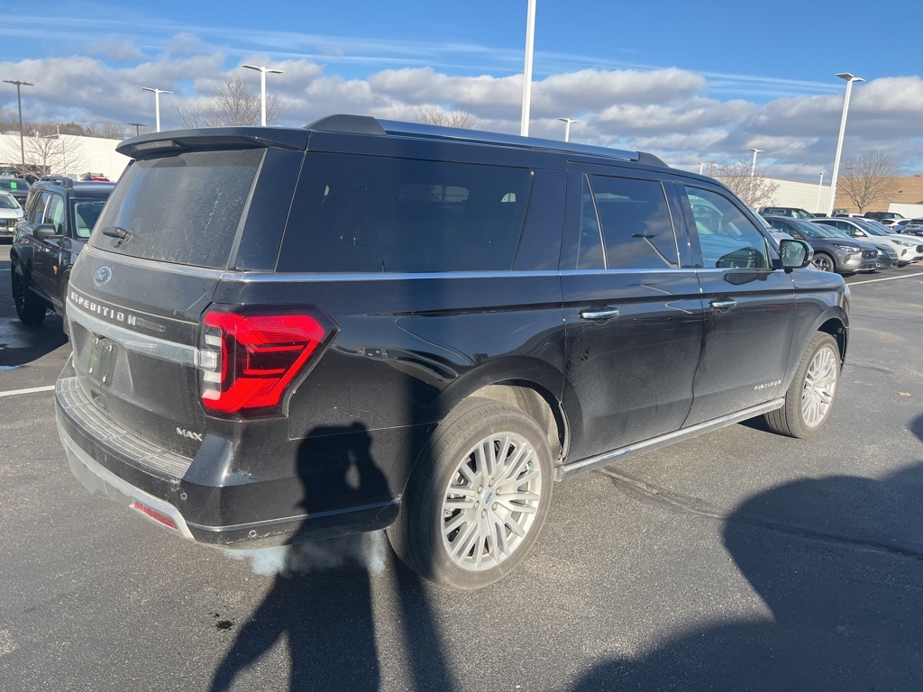 2024 Ford Expedition MAX Platinum photo 4
