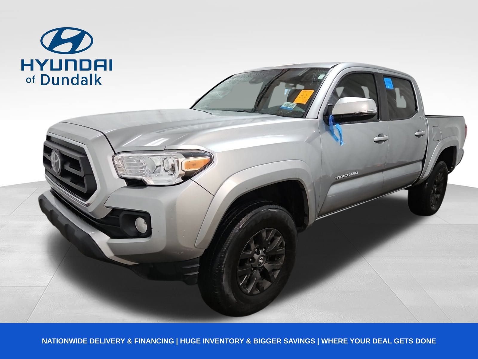 2022 Toyota Tacoma SR5's photo