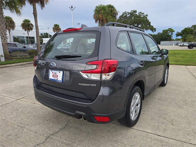 2022 Subaru Forester Base photo 4